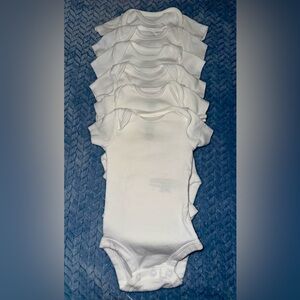 Carters Short Sleeve Bodysuits (NB)